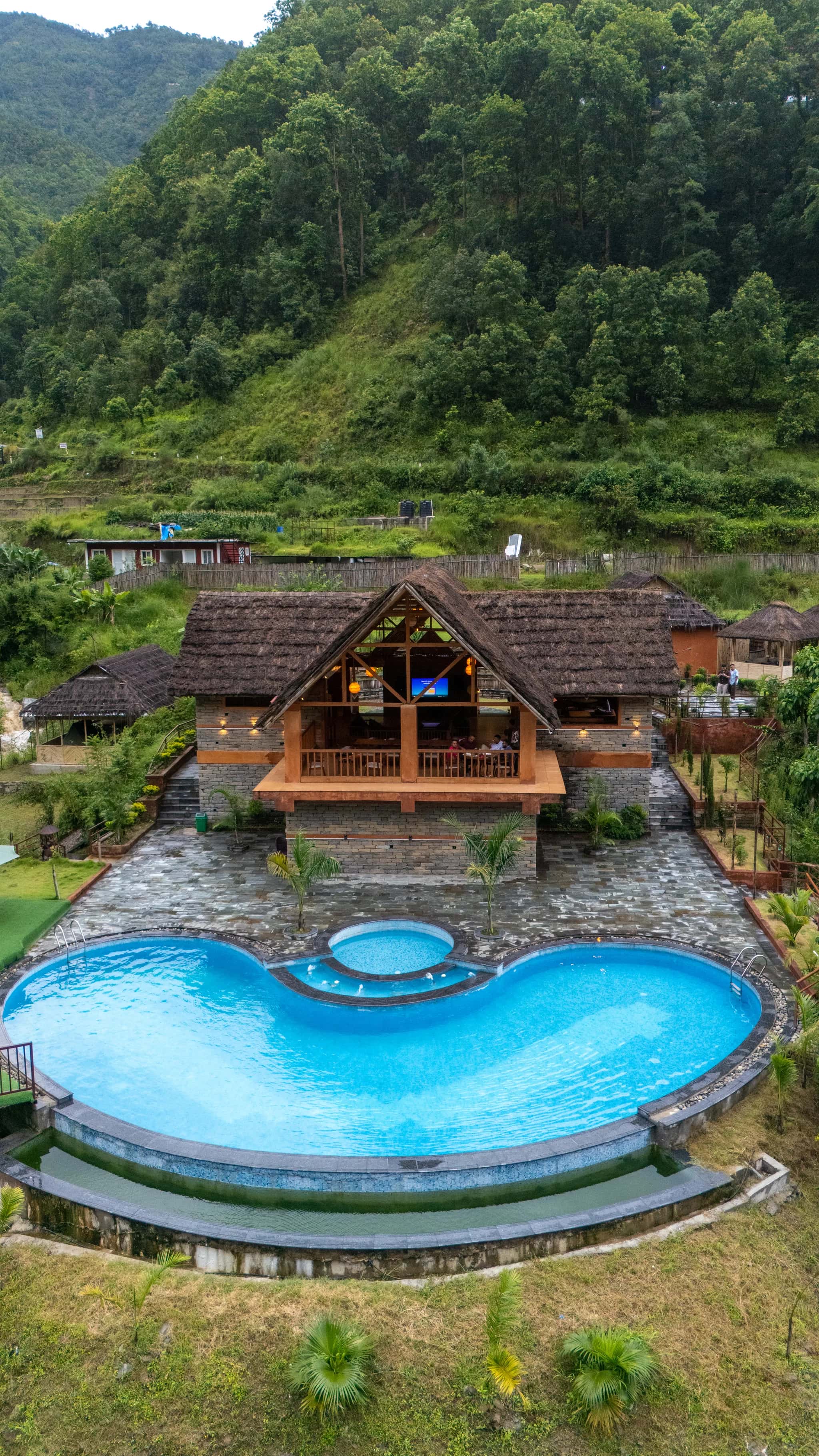 Triangles Resort - photo 1 of 8